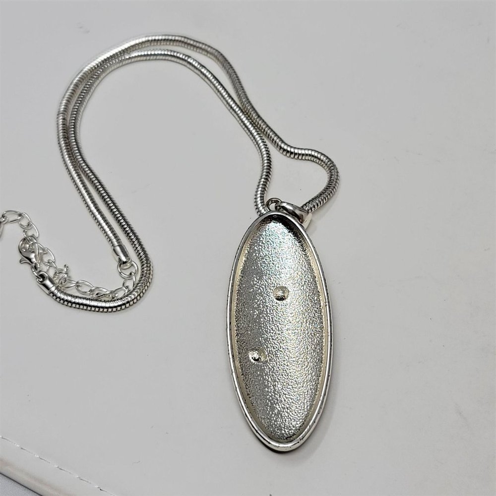 Modern Enameled Pendant Necklace Snake Chain - Picture 7 of 8